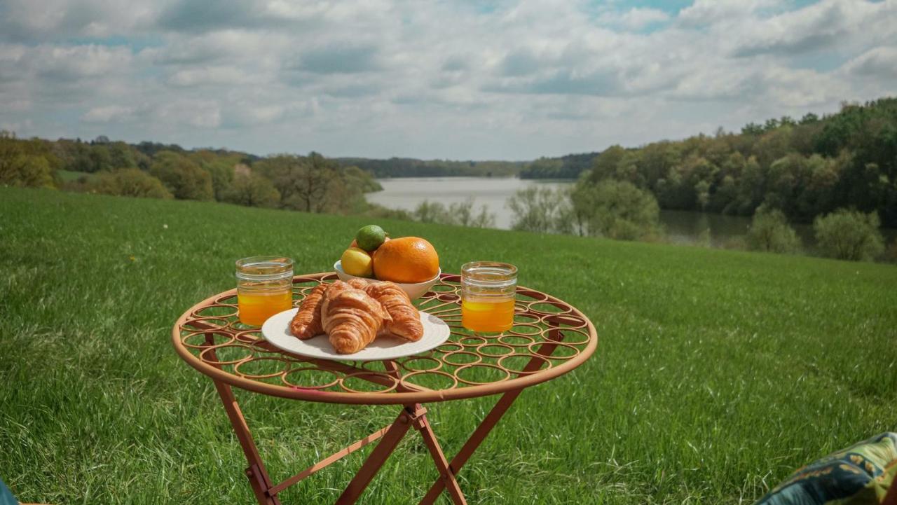 Quirky Vintage Horsebox Conversion With Stunning Views Of Ardingly Reservoir Balcombe Exteriör bild