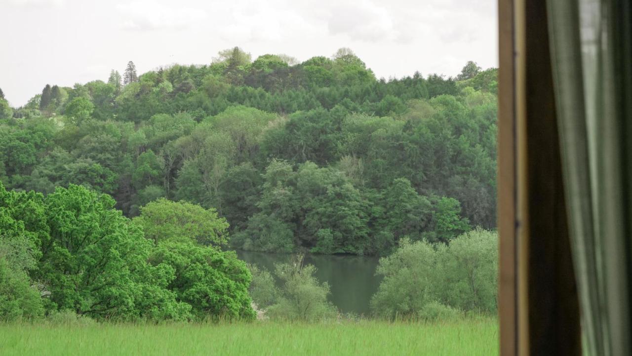 Quirky Vintage Horsebox Conversion With Stunning Views Of Ardingly Reservoir Balcombe Exteriör bild